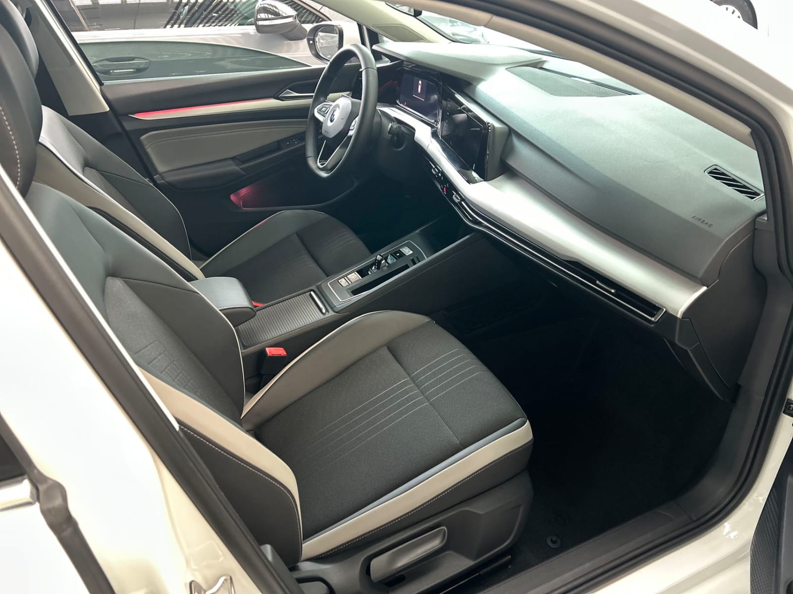 Volkswagen Golf 280TSI DSG Pro