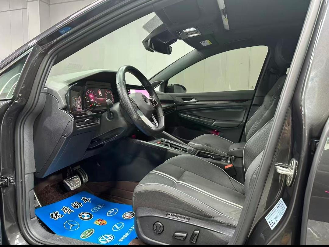 Volkswagen Golf 280TSI DSG R-Line