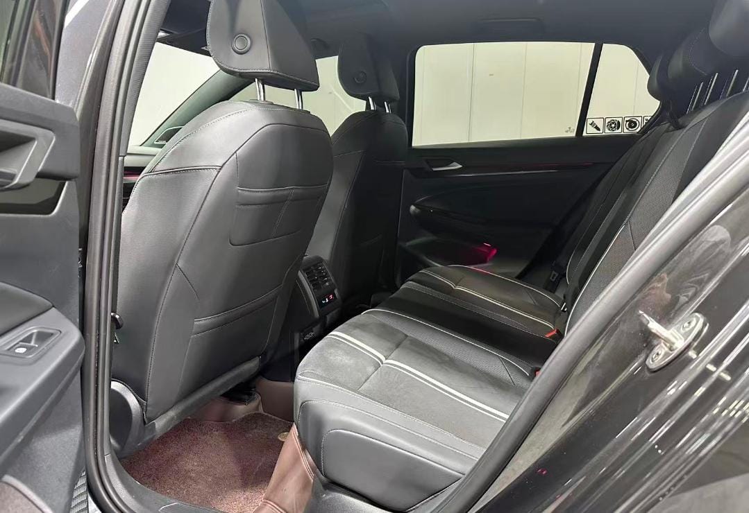 Volkswagen Golf 280TSI DSG R-Line