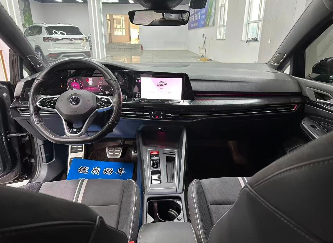 Volkswagen Golf 280TSI DSG R-Line