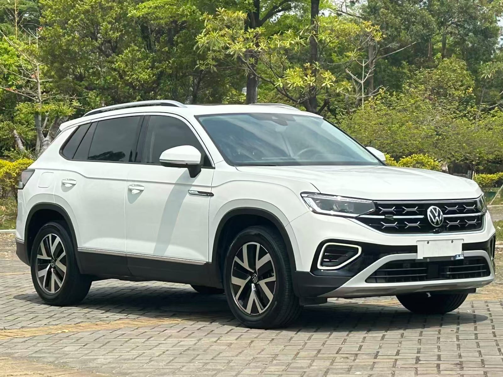 Volkswagen Tayron 280TSI Deluxe PLUS Premium Edition