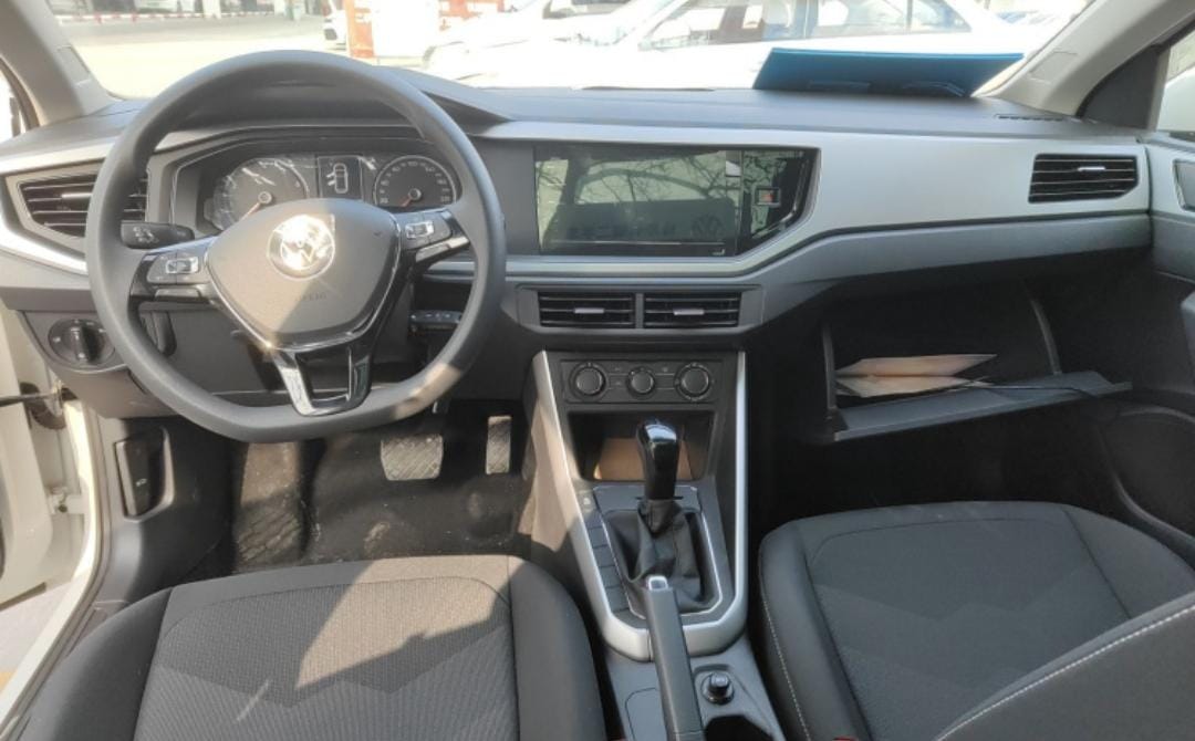 Volkswagen Polo Plus 1.5L Auto Panorama Edition