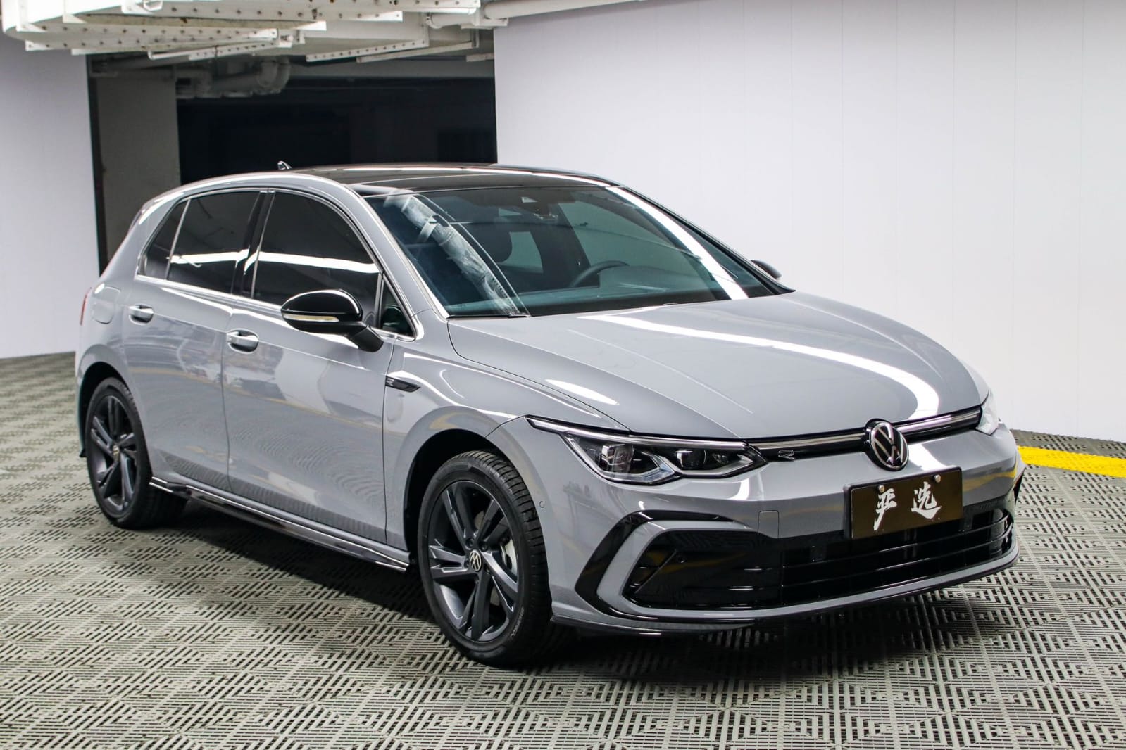 Volkswagen Golf 280TSI DSG R-Line