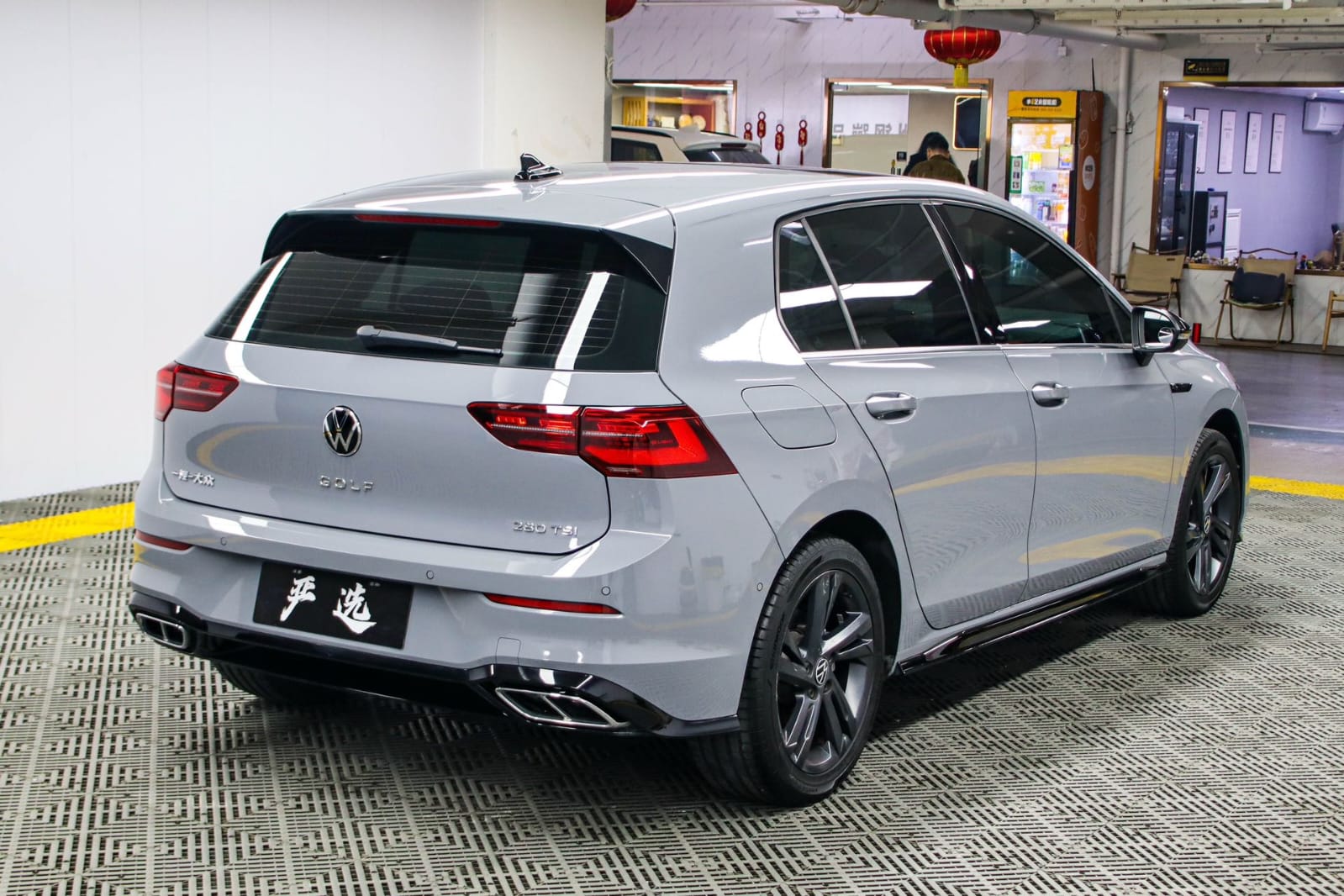 Volkswagen Golf 280TSI DSG R-Line