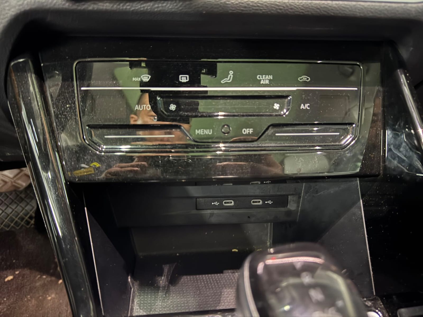 Volkswagen Tayron 280TSI Deluxe Plus Premium Edition