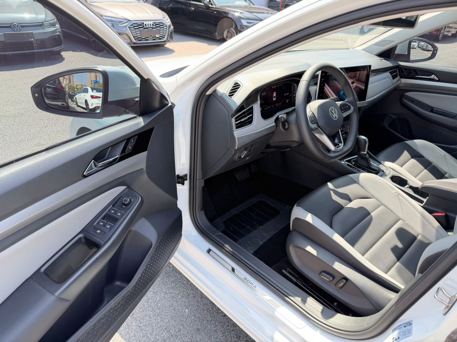 Volkswagen Bora Honor Edition