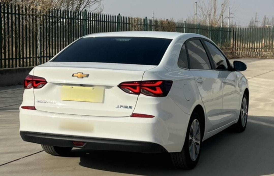 Chevrolet Cruze 320 Automatic Enjoy Skylight Edition