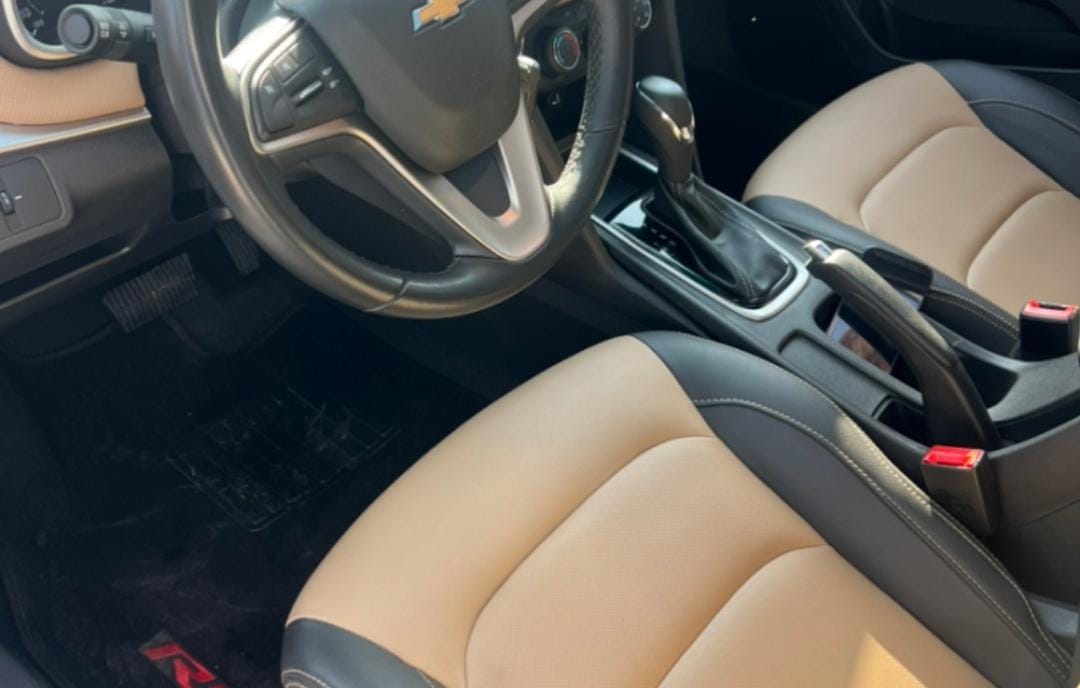 Chevrolet Cruze 320 Automatic Enjoy Skylight Edition