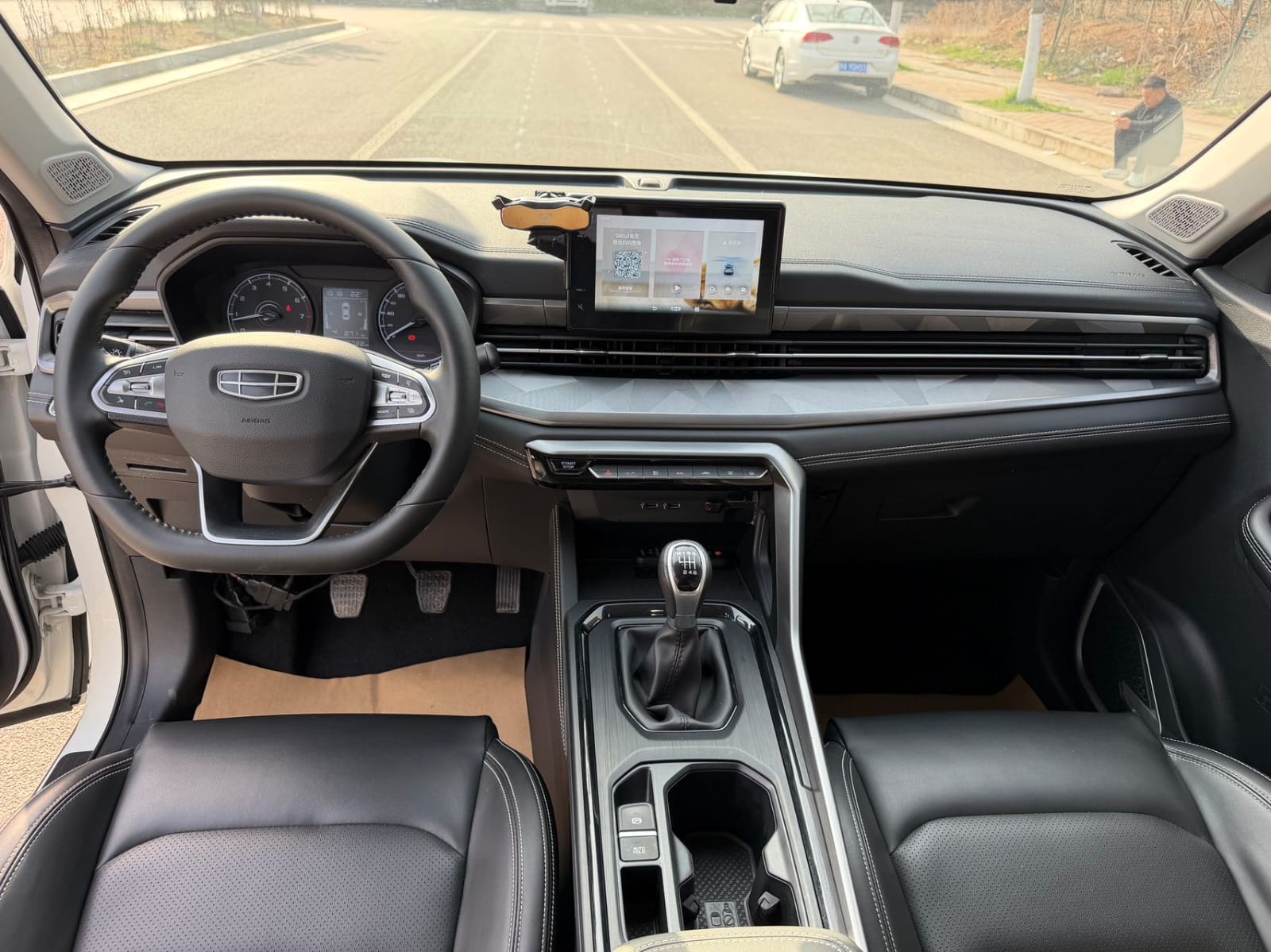 Geely Vision X6 Pro 1.4T Manual Prestige Edition