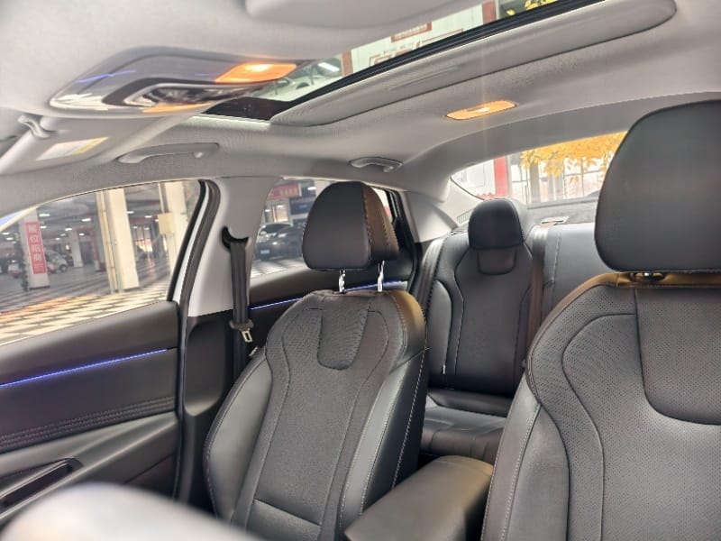 Hyundai Elantra 1.5L Premium Edition