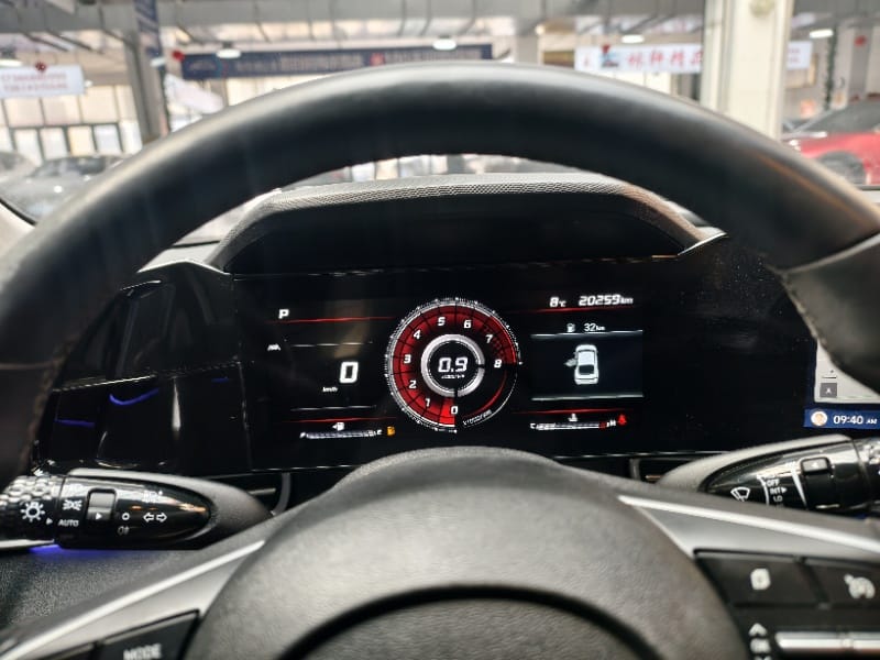 Hyundai Elantra 1.5L Premium Edition