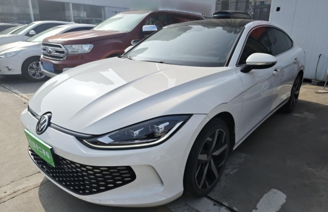 Volkswagen Lamando L 280TSI DSG Cool Hot Version