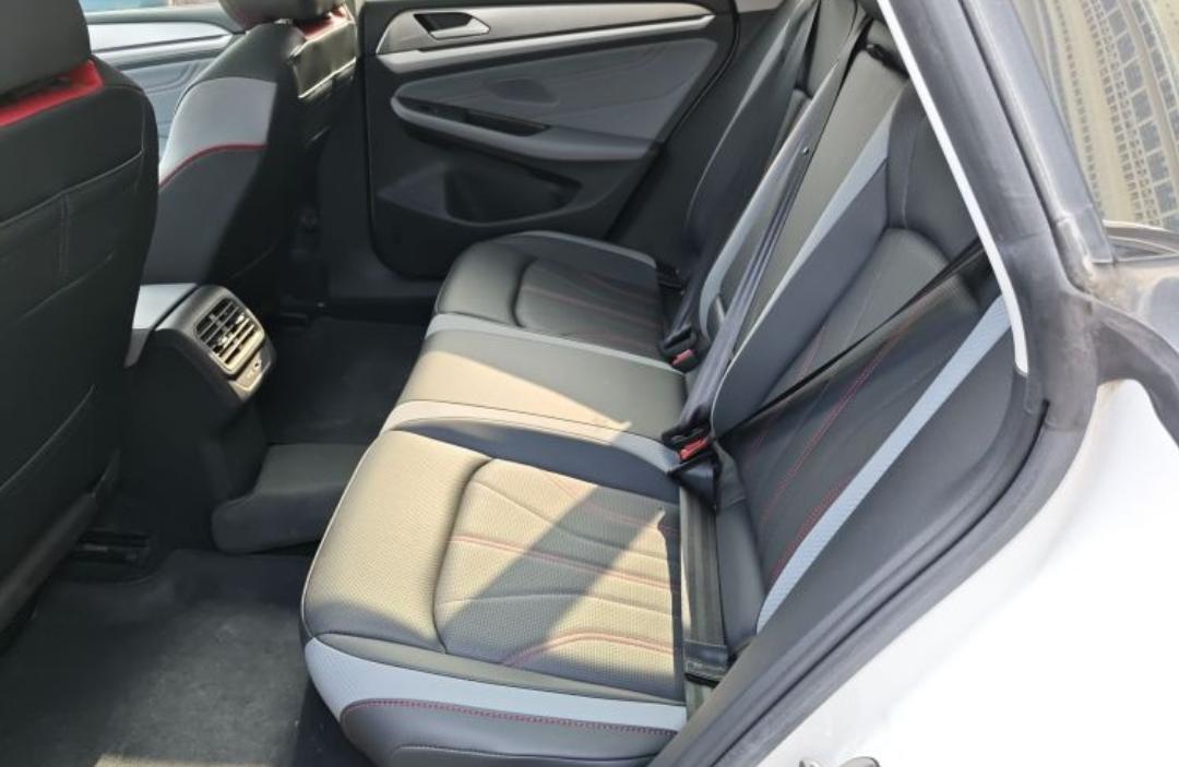 Volkswagen Lamando L 280TSI DSG Cool Hot Version