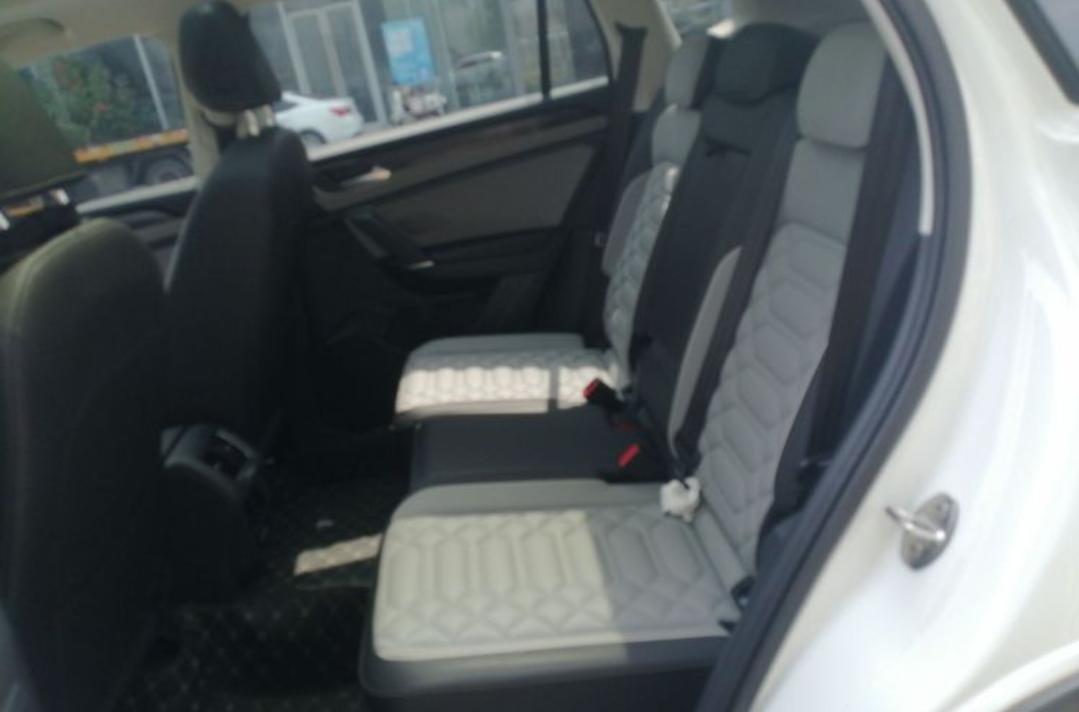 Volkswagen Tayron 280TSI Deluxe PLUS Premium Edition
