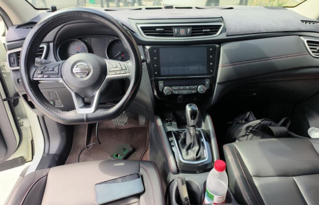 Nissan Qashqai 2.0L CVT XV Prem Deluxe Edition