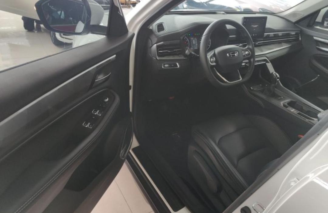 Geely Vision X6 PRO 1.4T Manual Precious Edition