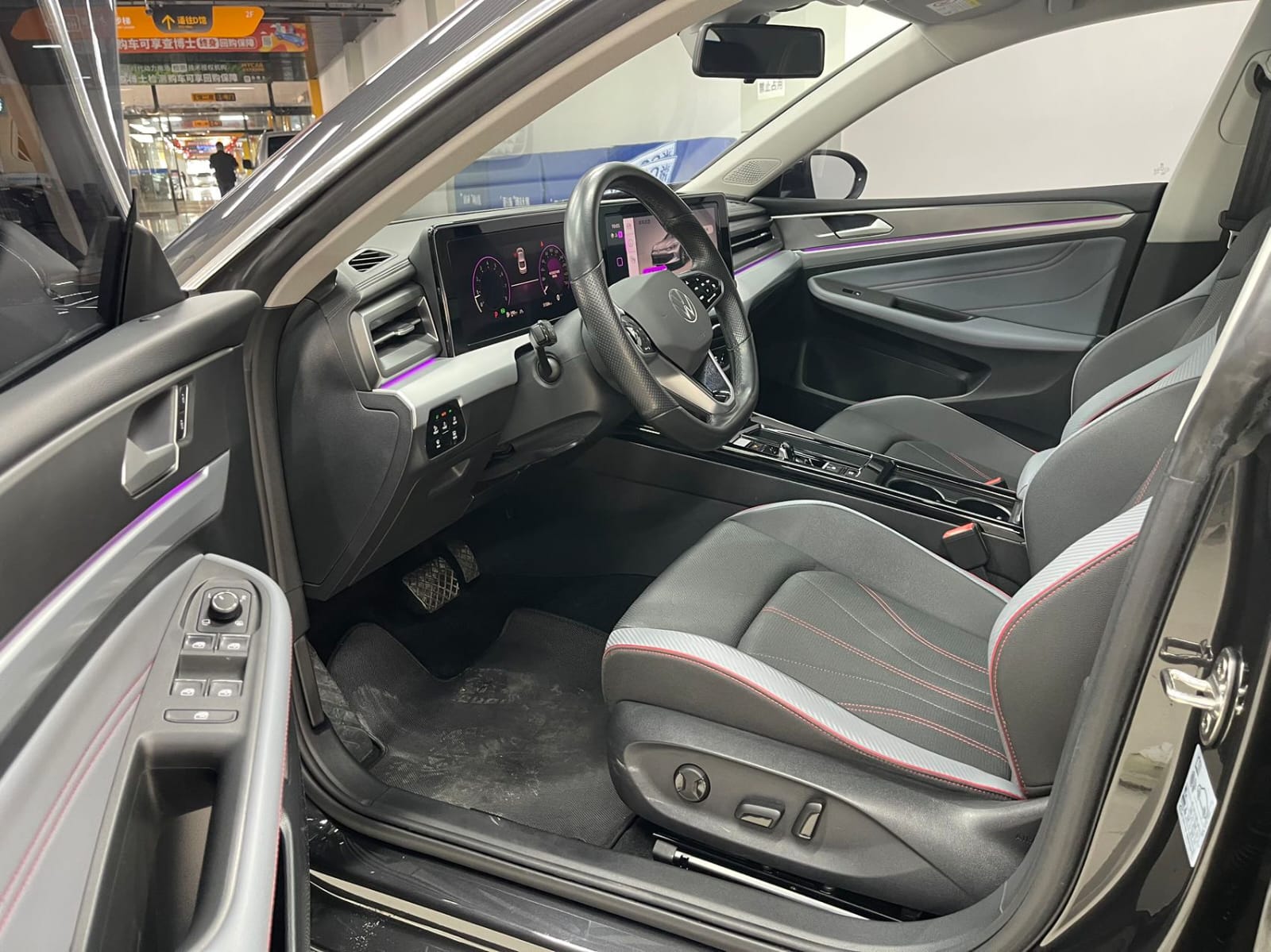 Volkswagen Lamando L 280TSI DSG Cool Hot Edition