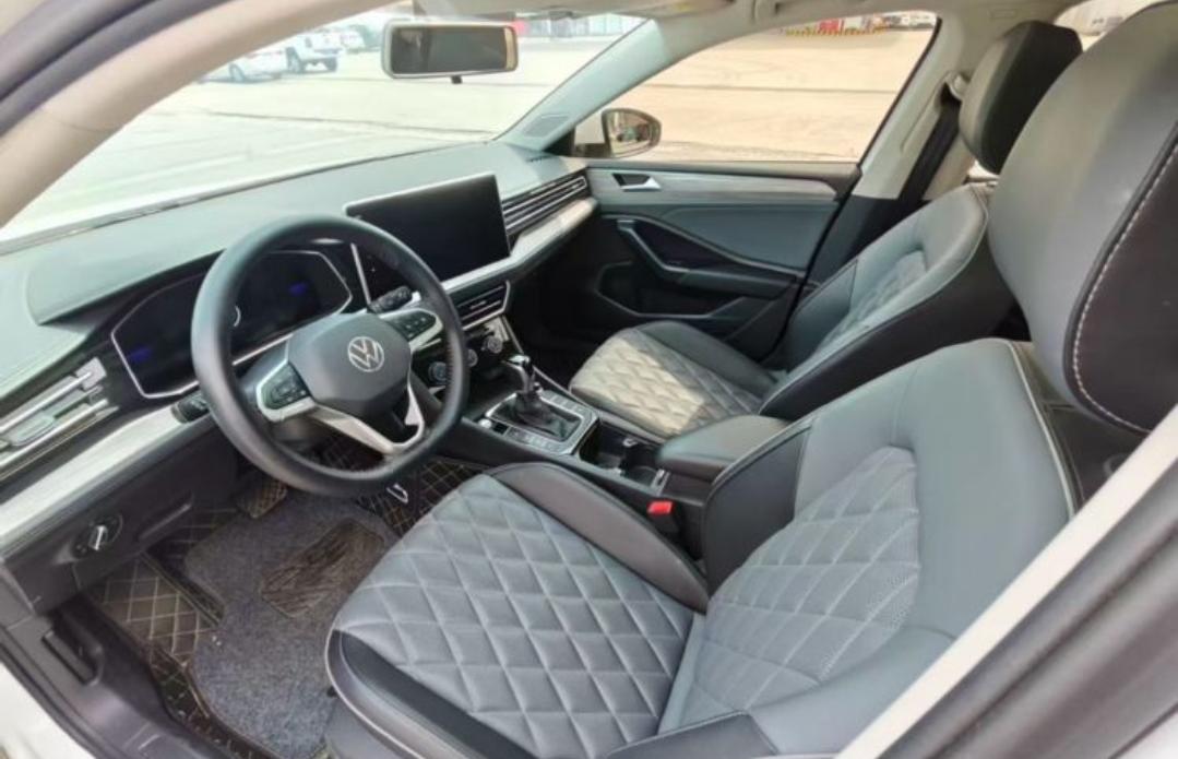 Volkswagen Sagitar 280TSI DSG Oversight Lite