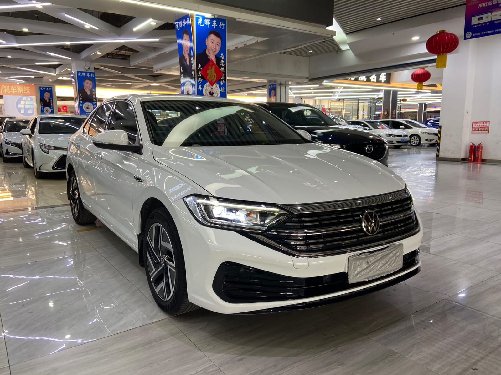 Volkswagen Sagitar 280TSI DSG