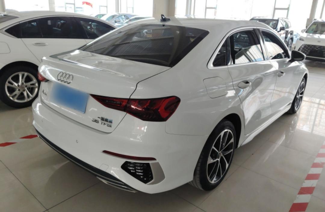 Audi A3L Limousine 35 TFSI Спортивный