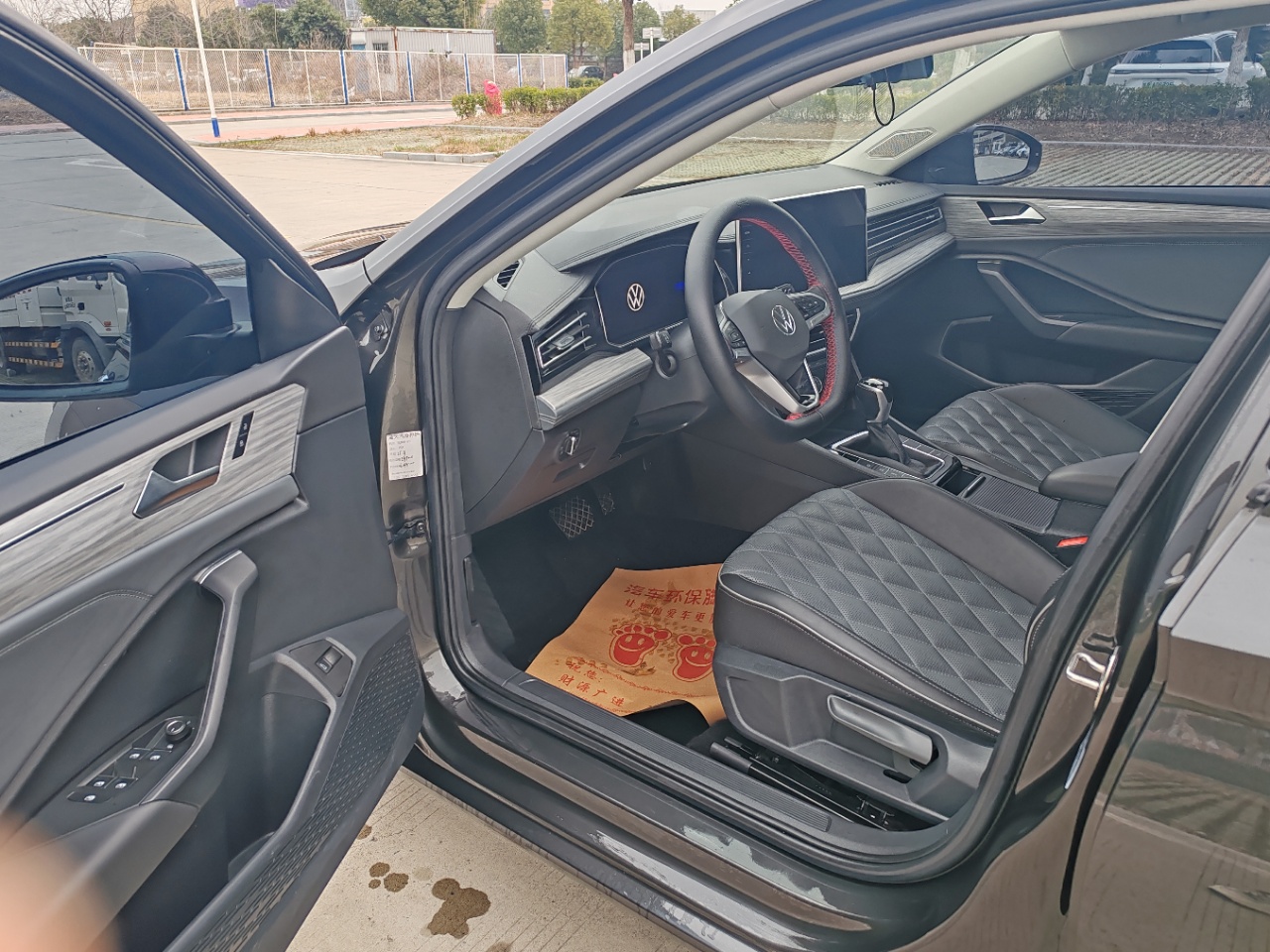 Volkswagen Sagitar 280TSI DSG Oversight Lite