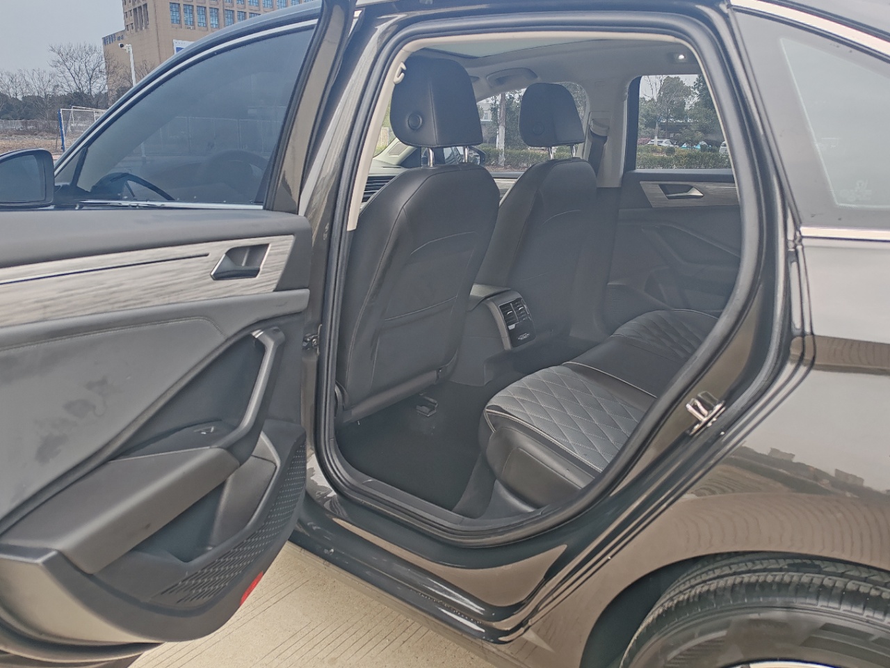 Volkswagen Sagitar 280TSI DSG Oversight Lite