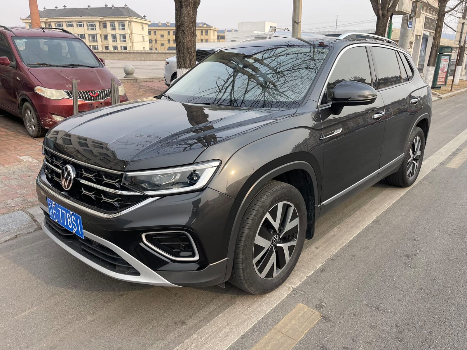 Volkswagen Tayron 1.4T 280TSI Deluxe PLUS Premium Edition