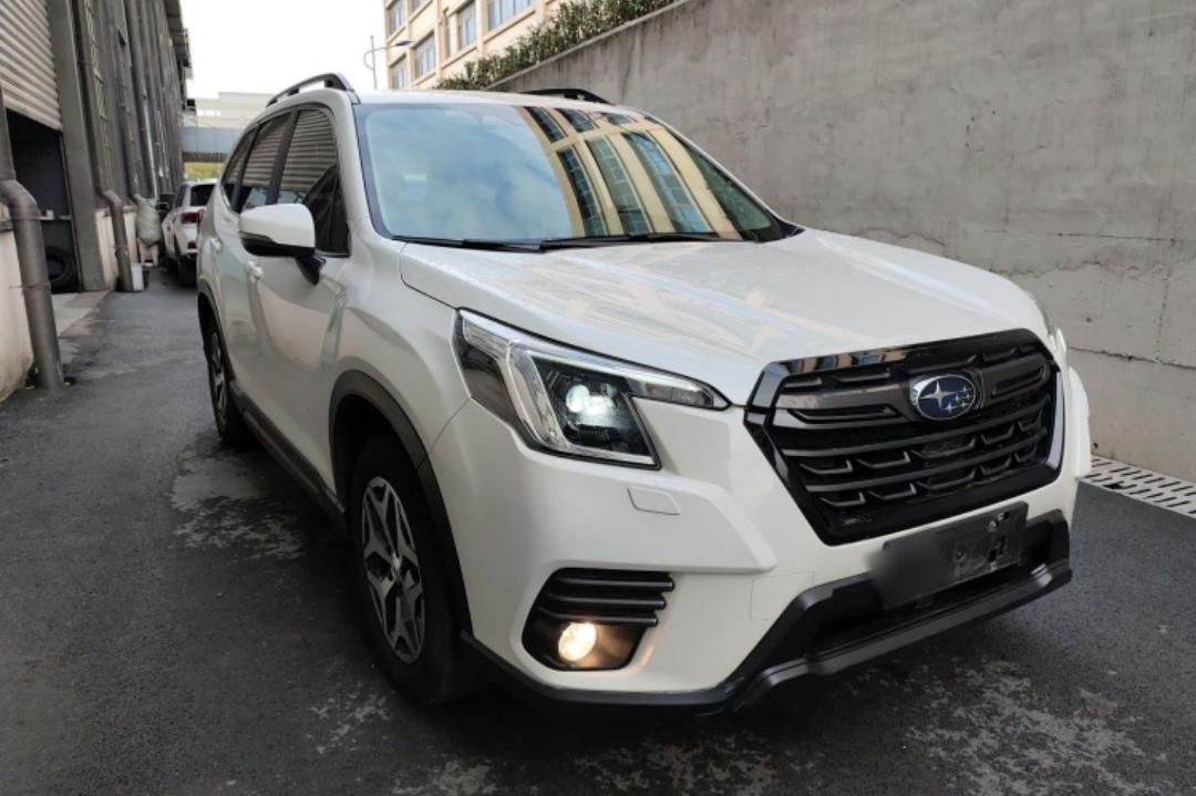 Subaru Forester 2.0i AWD Deluxe Edition EyeSight