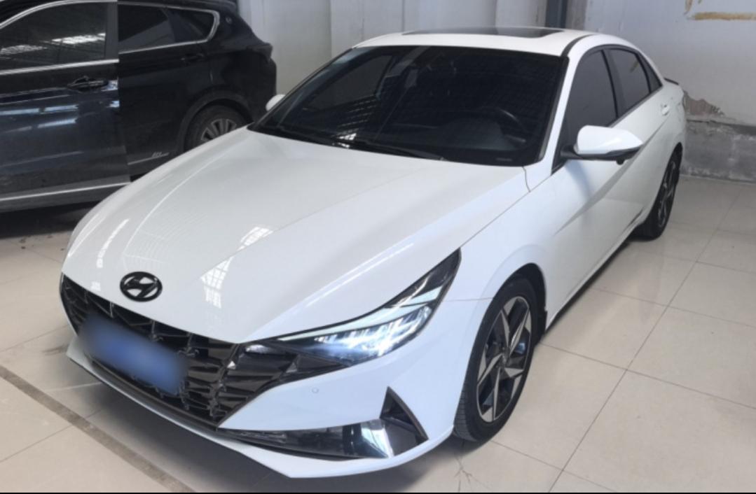 Hyundai Elantra 240TGDi DCT LUX Premium Edition