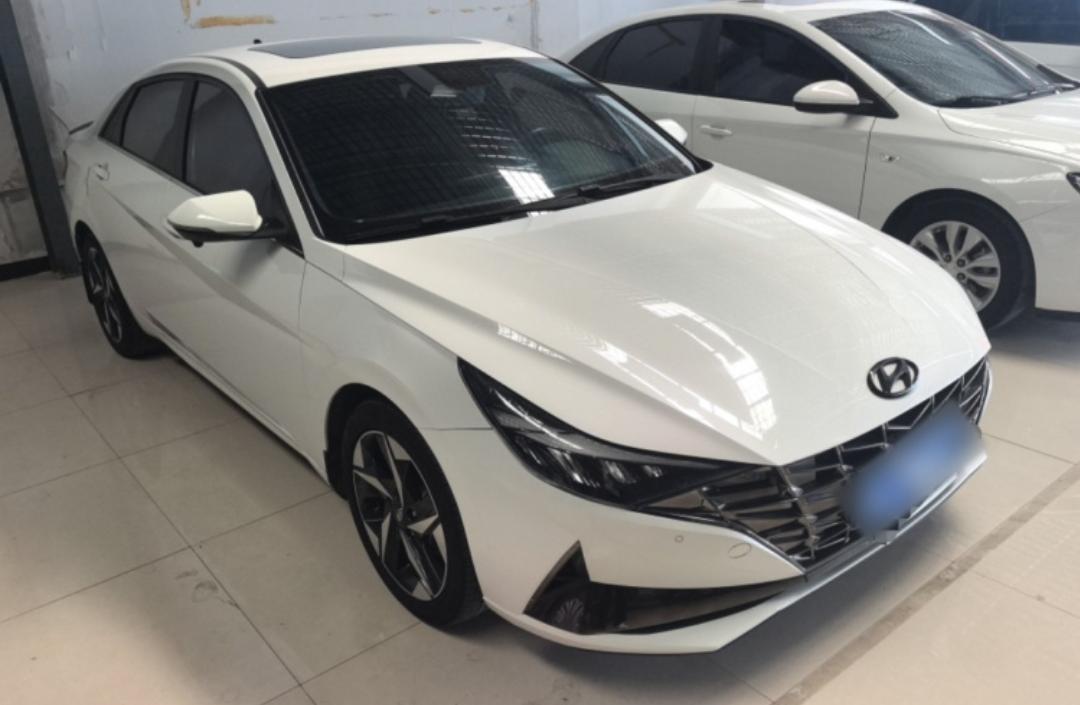 Hyundai Elantra 240TGDi DCT LUX Premium Edition