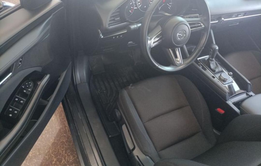 Mazda 3 Axela 2.0L Automatic