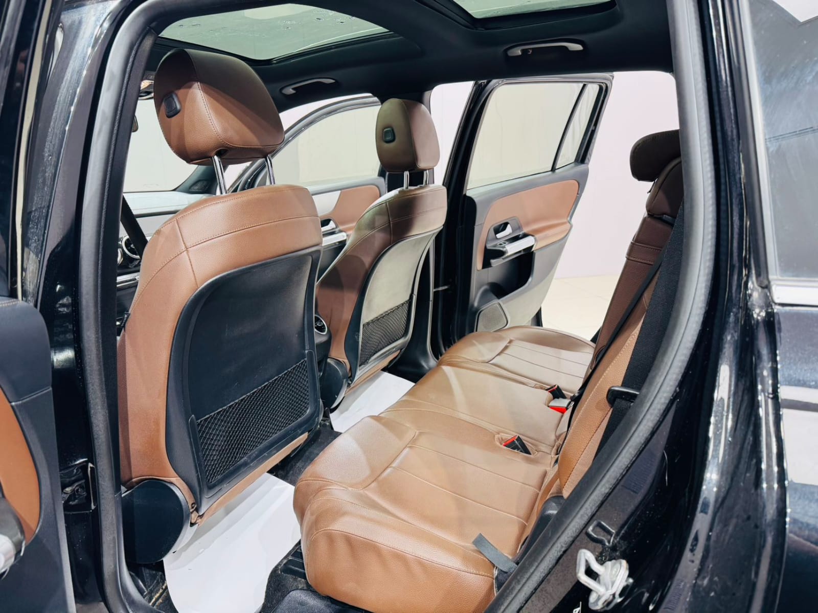 Mercedes-Benz GLB 180 (7-местная версия)