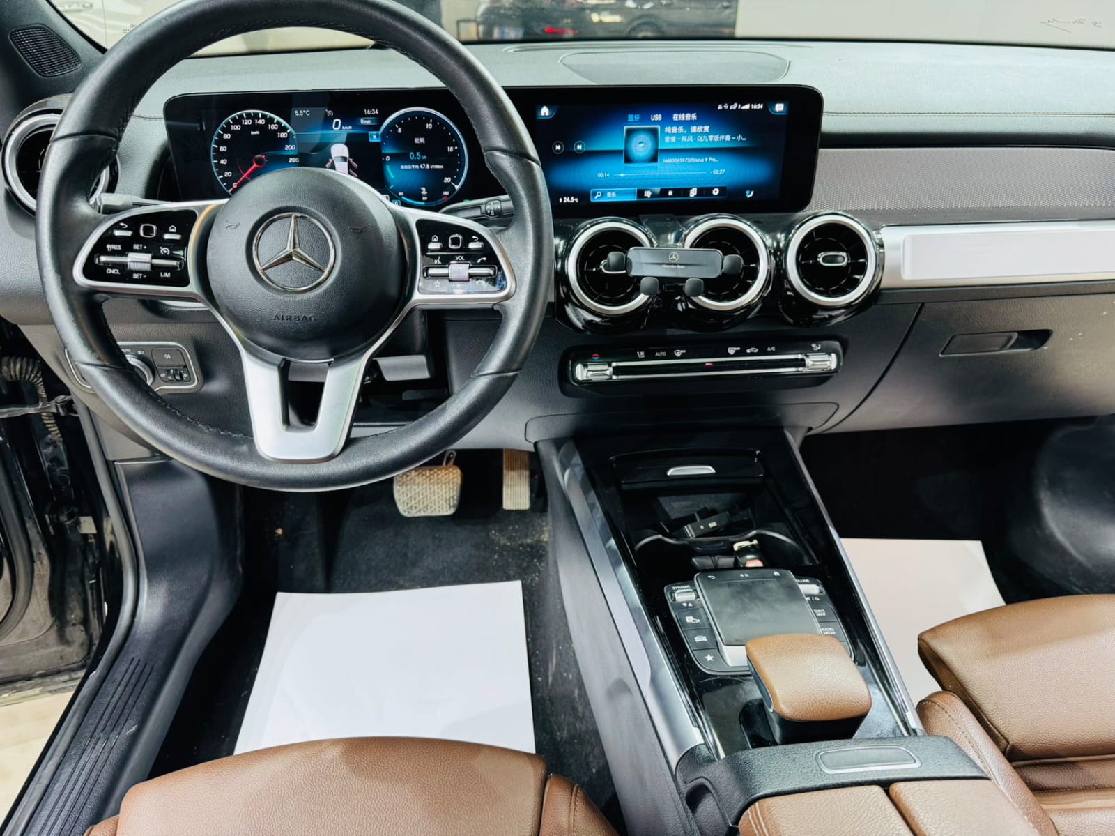 Mercedes-Benz GLB 180 (7-местная версия)
