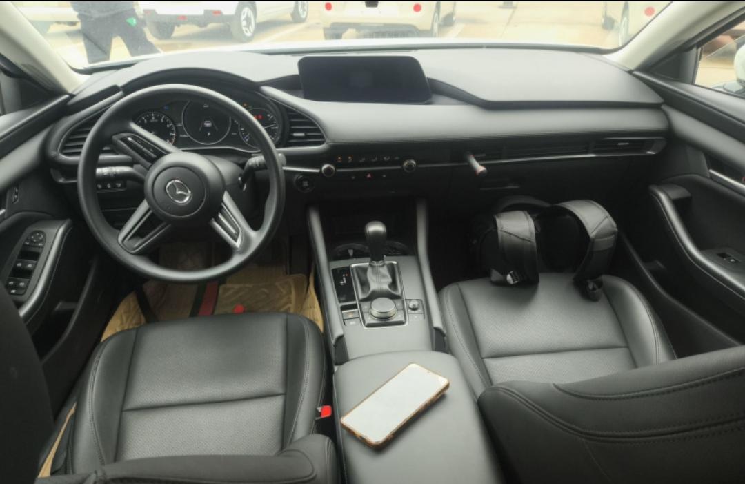 Mazda 3 Axela 2.0L Automatic