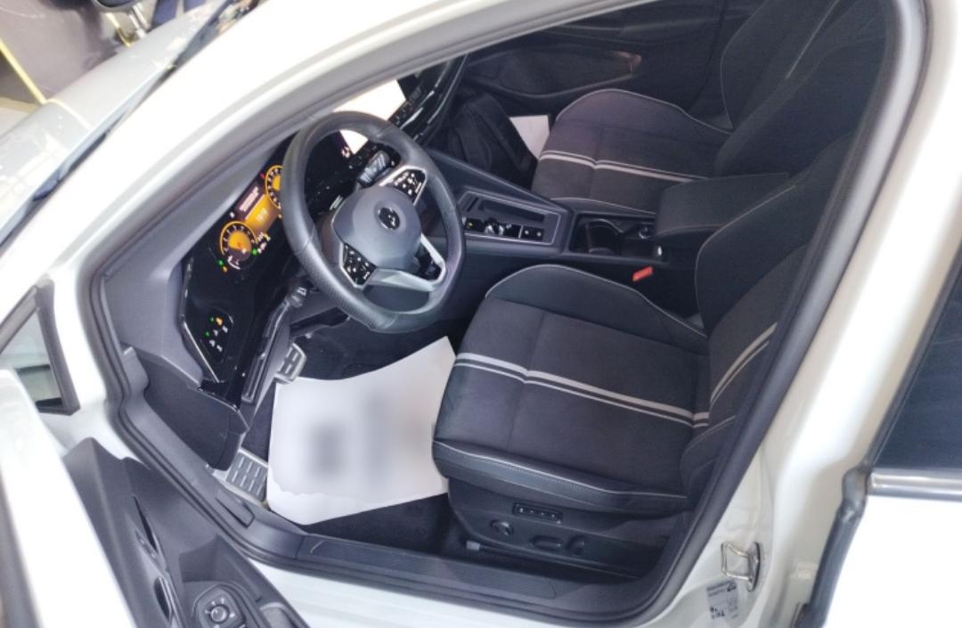 Volkswagen Golf 280TSI DSG R-Line Lite
