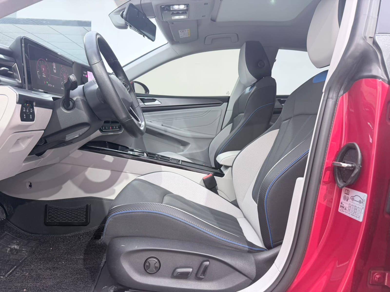 Volkswagen Lamando L 280TSI DSG Super Flagship Edition