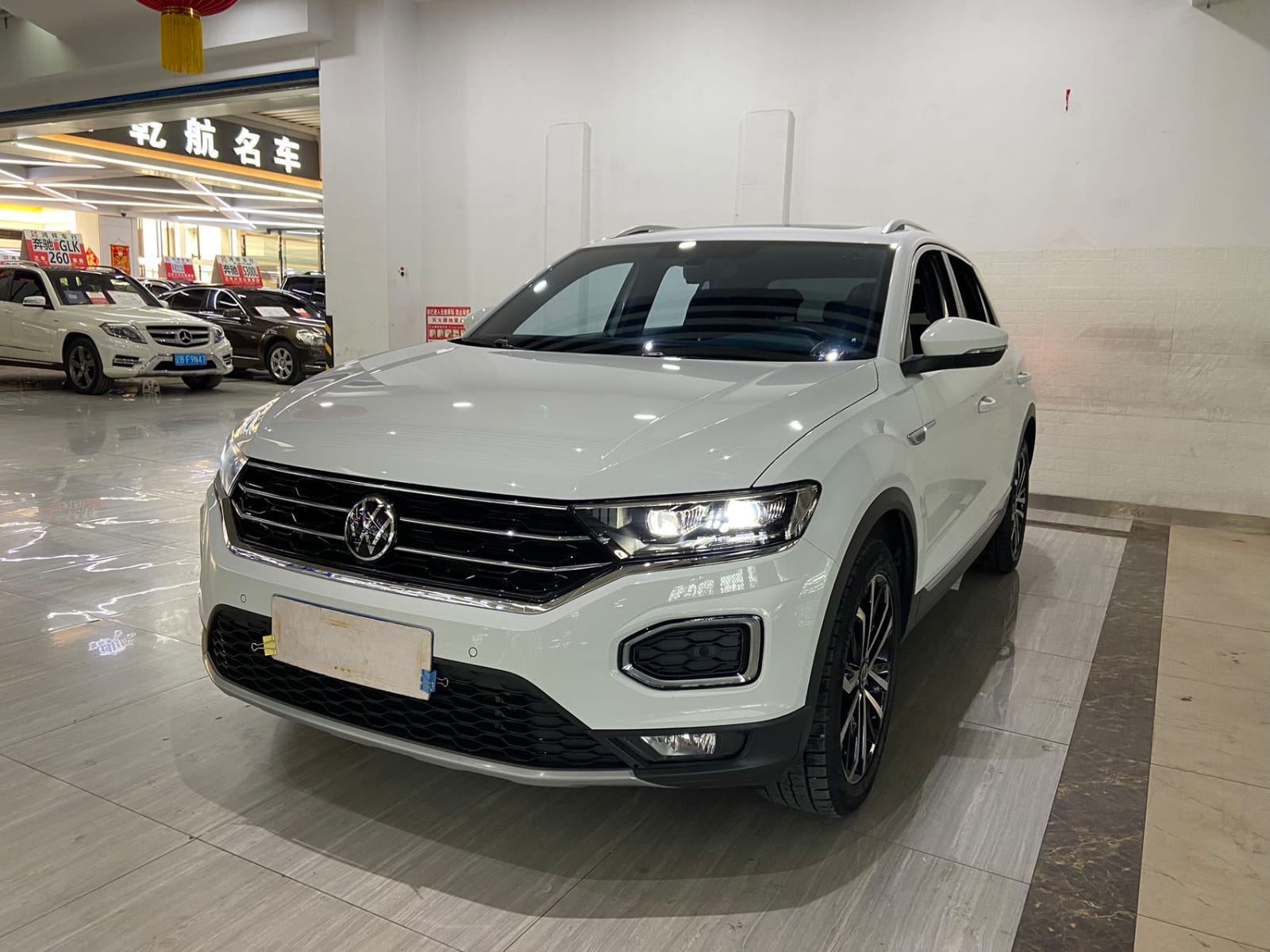 Volkswagen T-Roc Tango 280TSI DSG 4WD Luxury Edition