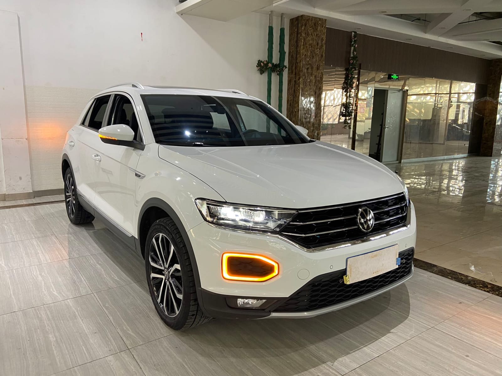 Volkswagen T-Roc Tango 280TSI DSG 4WD Luxury Edition