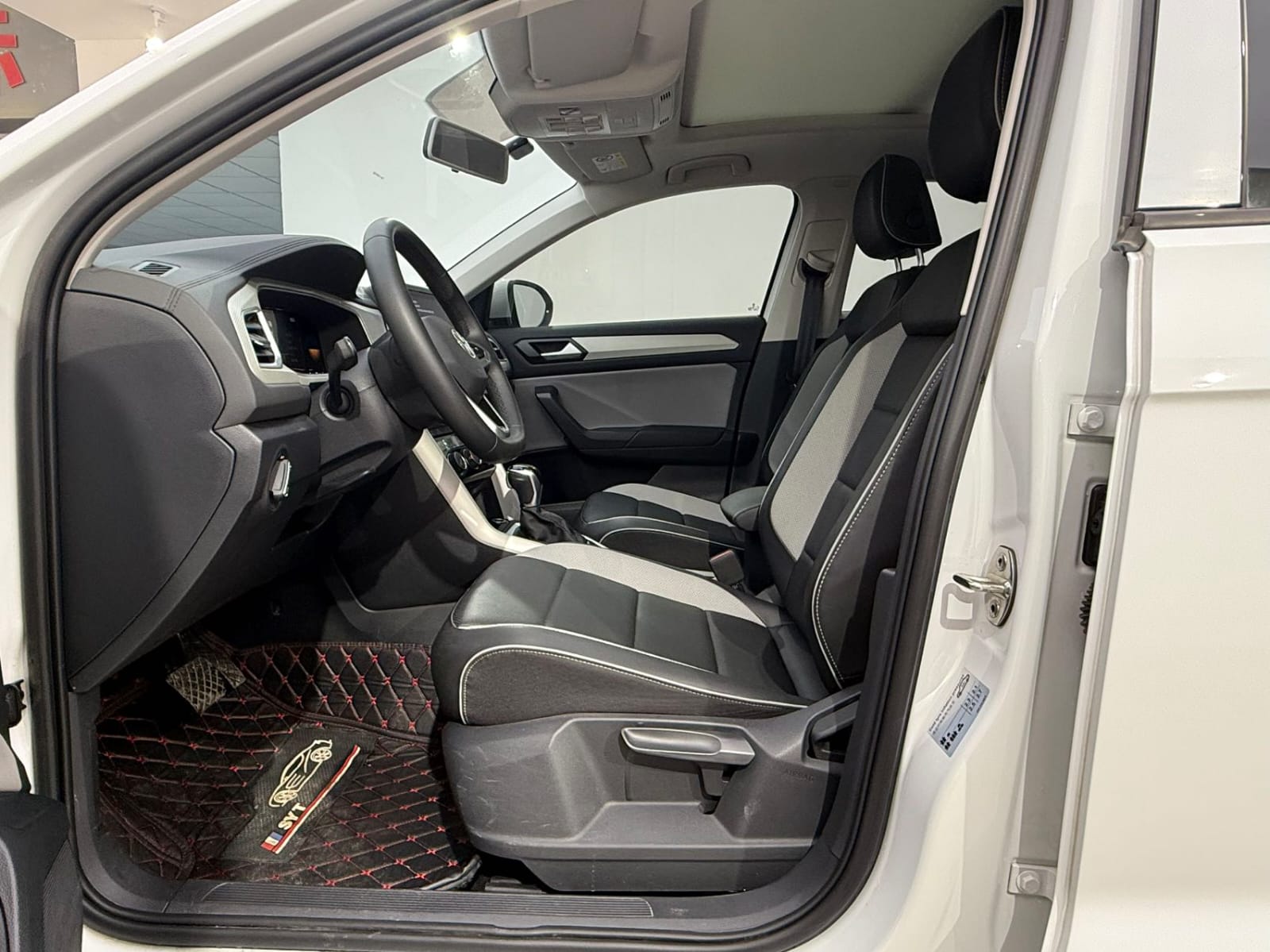 Volkswagen T-Roc Tango 280TSI DSG Time Edition