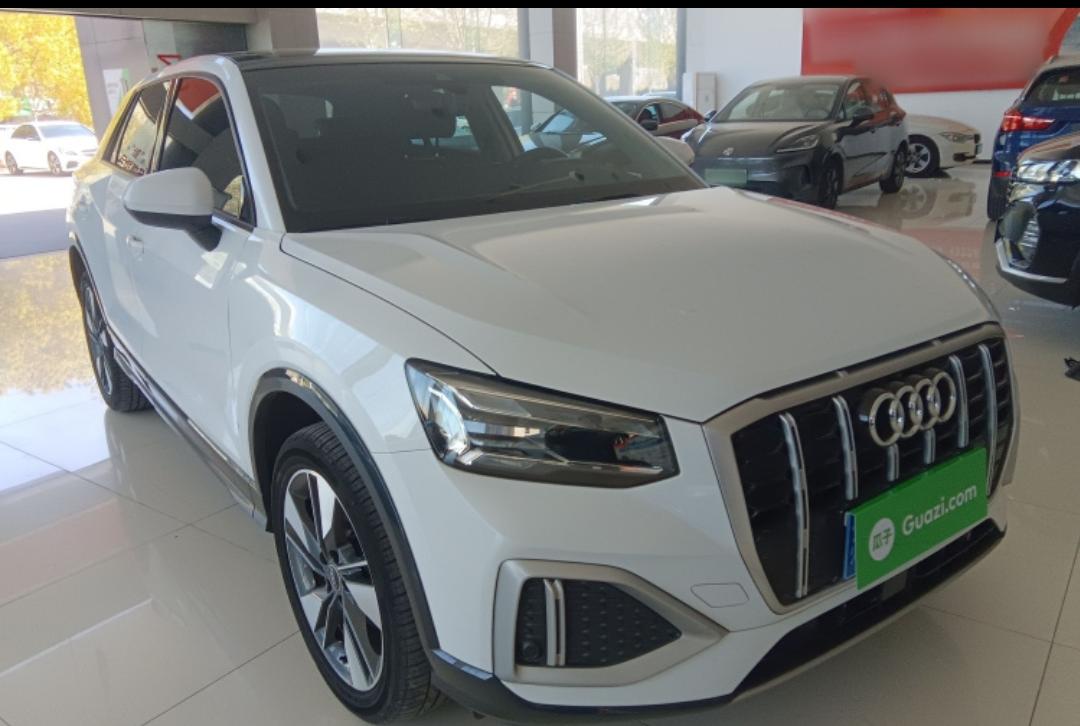 Audi Q2L 35 TFSI Стильный и элегантный