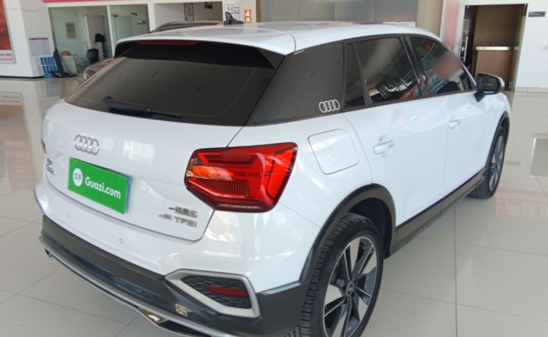 Audi Q2L 35 TFSI Стильный и элегантный