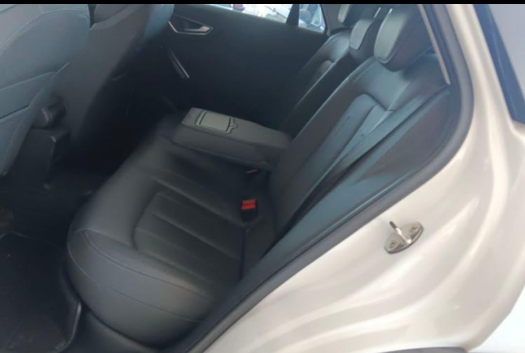 Audi Q2L 35 TFSI Стильный и элегантный