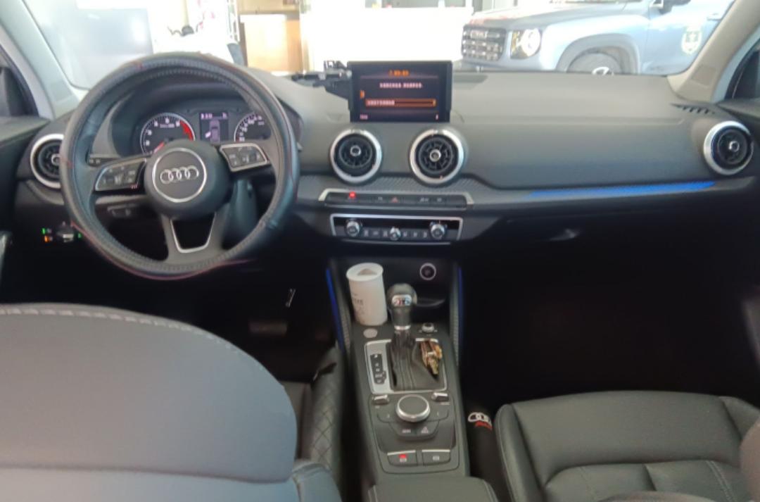 Audi Q2L 35 TFSI Стильный и элегантный
