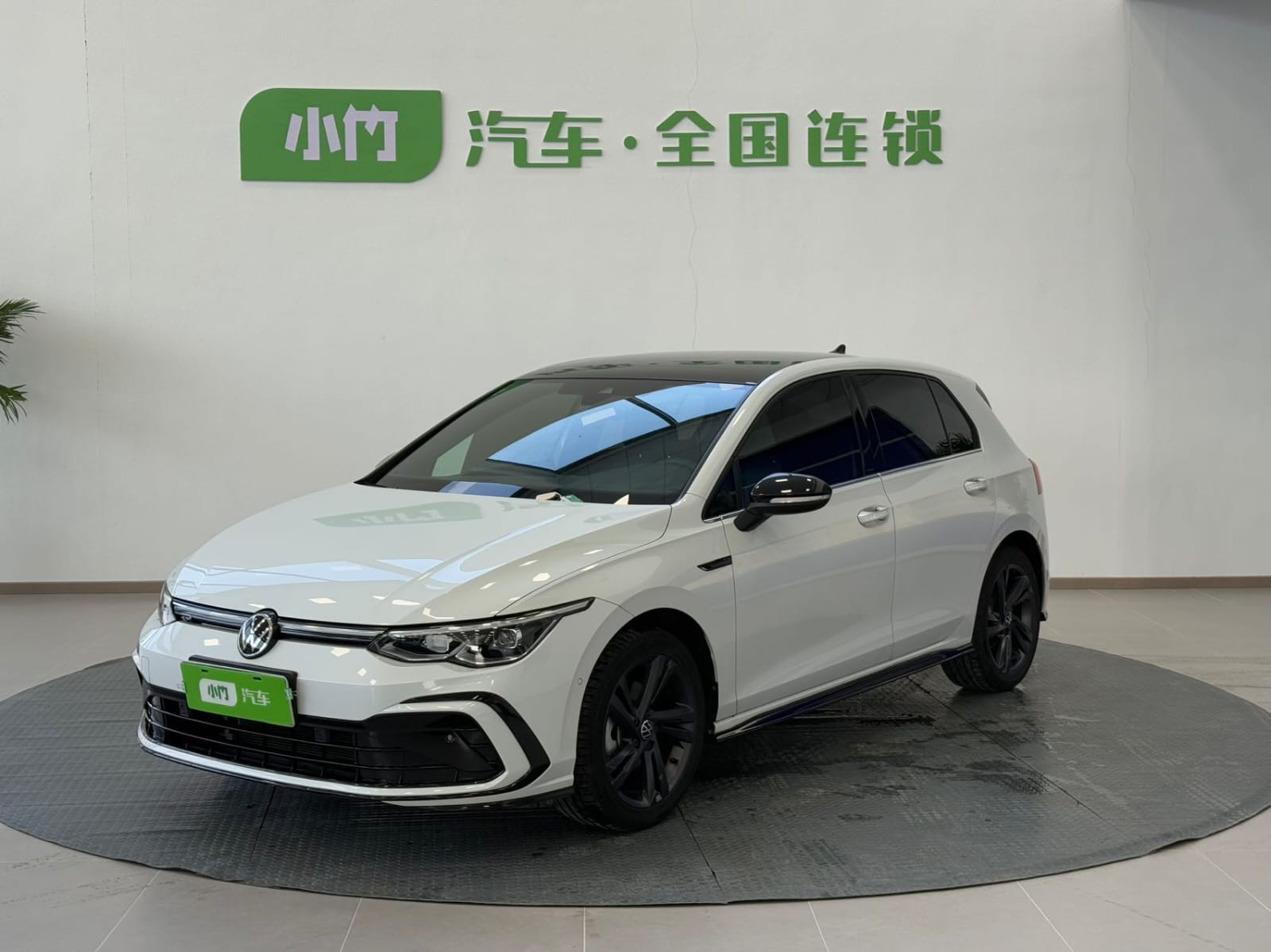 Volkswagen Golf 280TSI DSG R-Line
