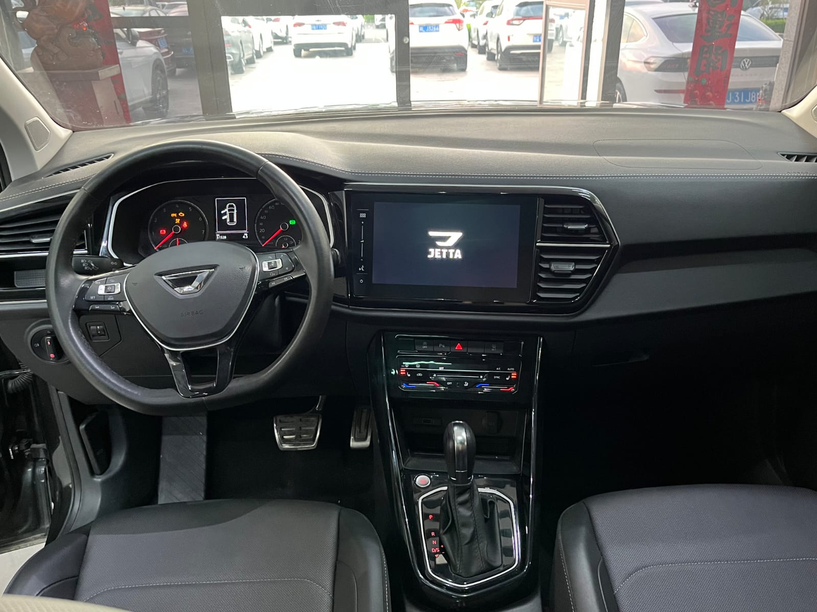Jetta VS7 Black Front Auto Honor Edition