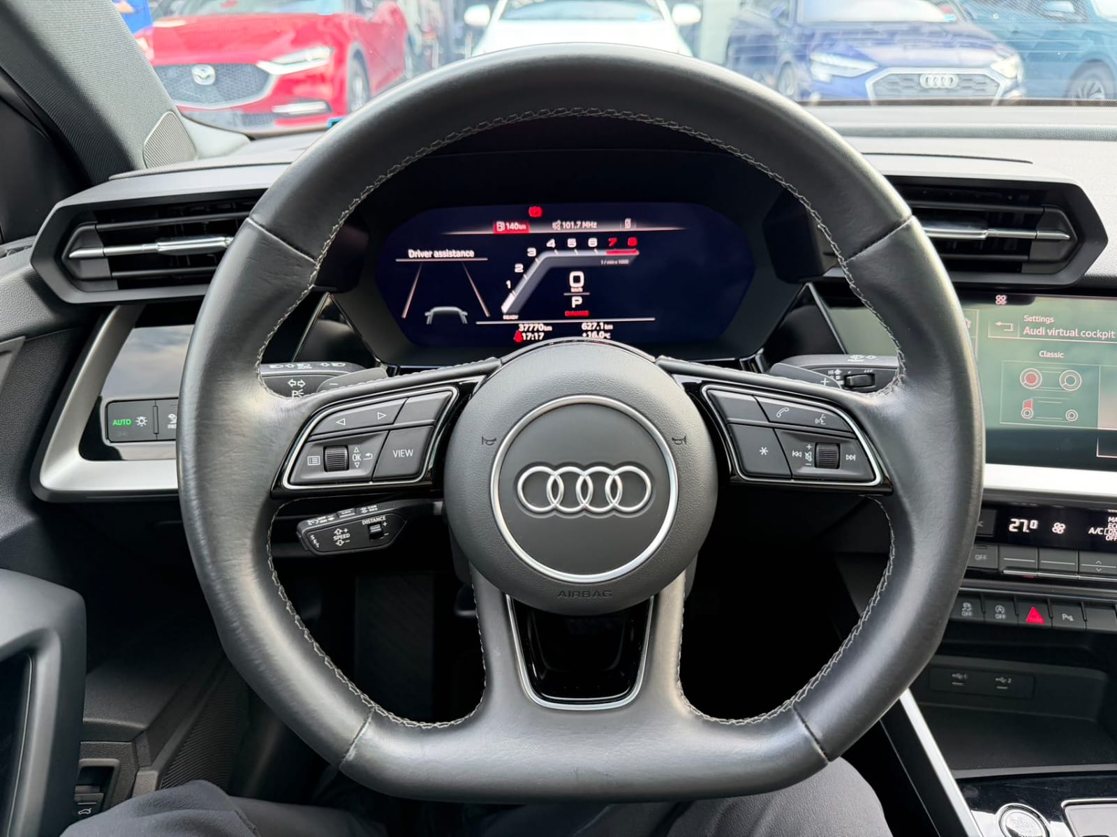 Audi A3L 35 TFSI Luxury Sport