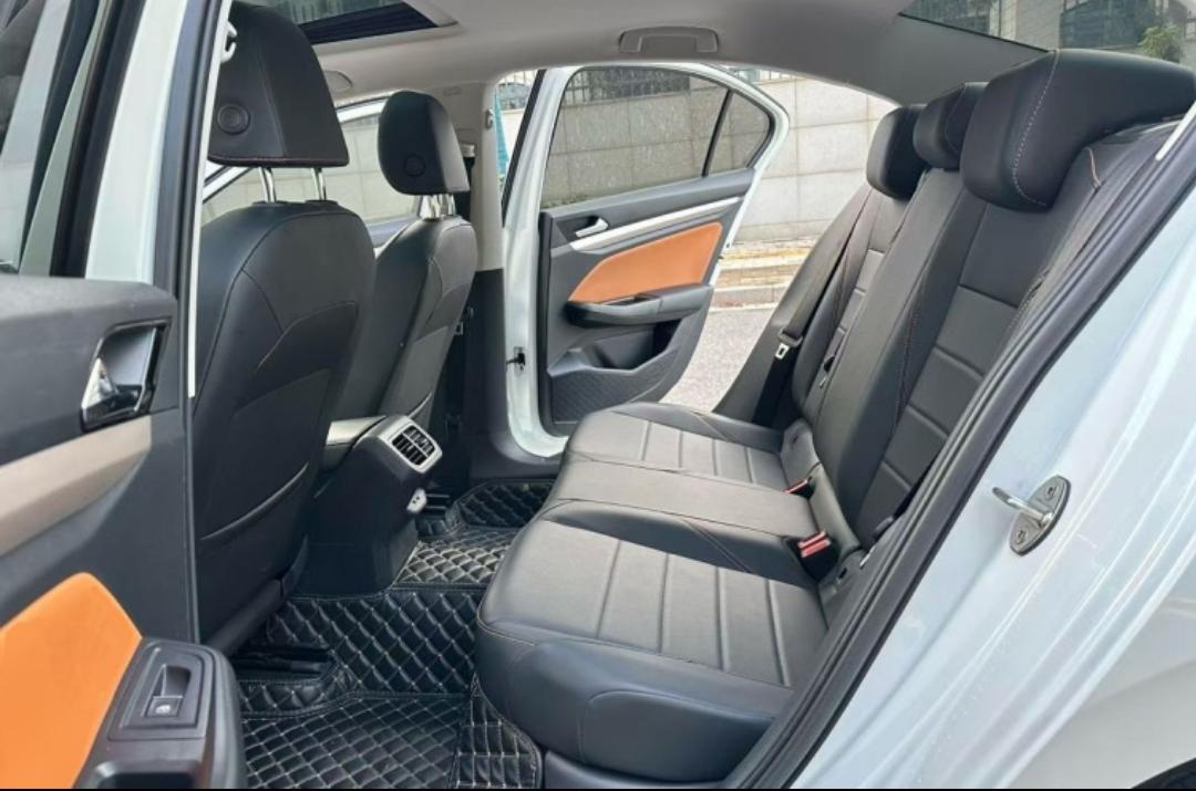 Volkswagen Bora 200TSI DSG PRO Edition