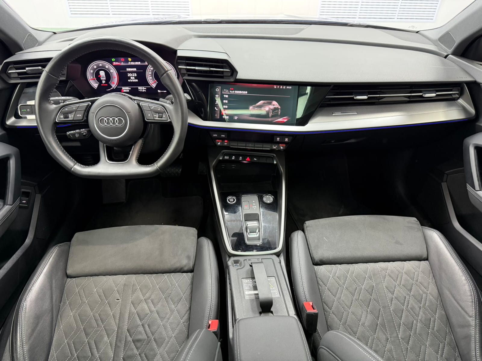 Audi A3L Limousine 35 TFSI Luxury Sport