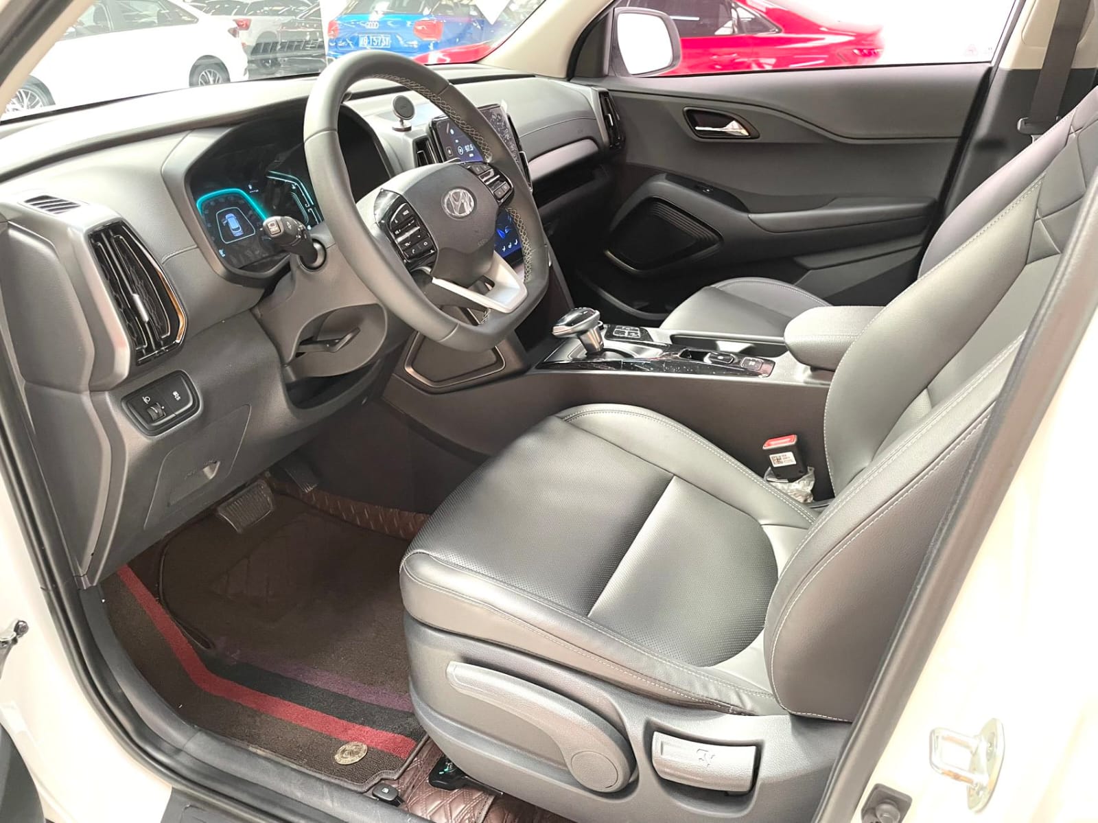 Hyundai ix35 240TGDi DCT GLS ведущая версия