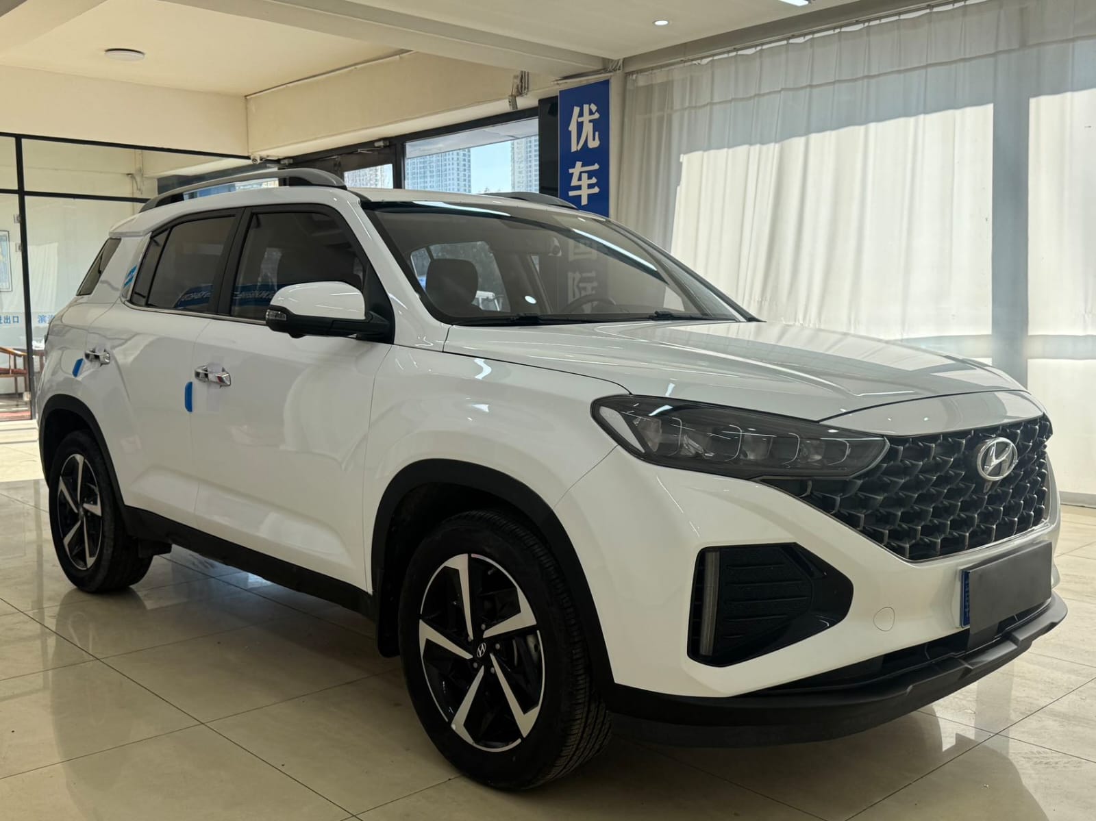 Hyundai ix35 240TGDi DCT GLS ведущая версия
